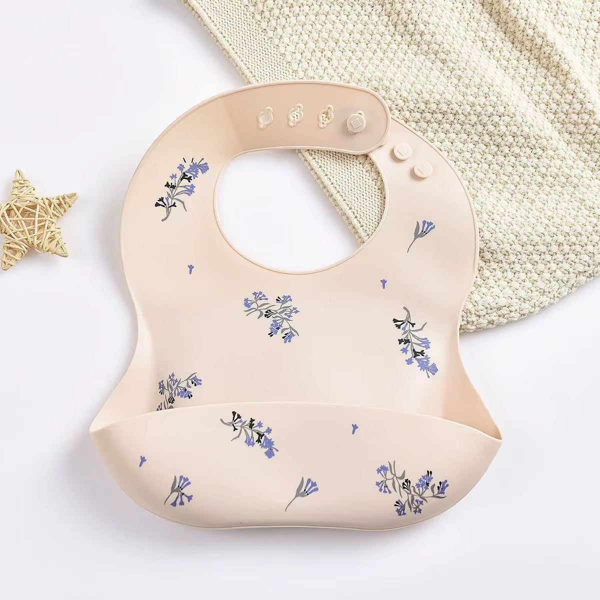 Silicone Bibs for Newborn Baby Feeding Tableware Waterproof Baby Bibs for Toddler Feedings Bibs Burp Cloths Bandana Baby Stuff