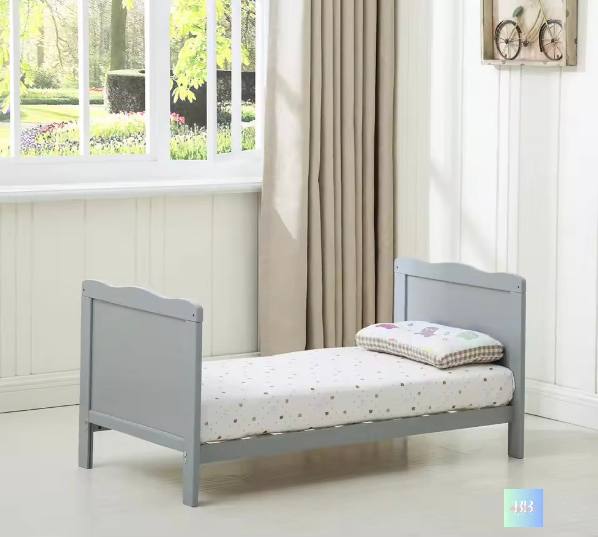 Baby/Toddler 2-in-1 Cot Bed with Mattress. 2 Colours