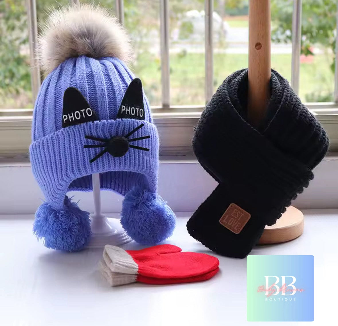 kids knitted Hat & Scarf Set with Cute Bobble & Cat Design. 2-12Y, 5 Colours.