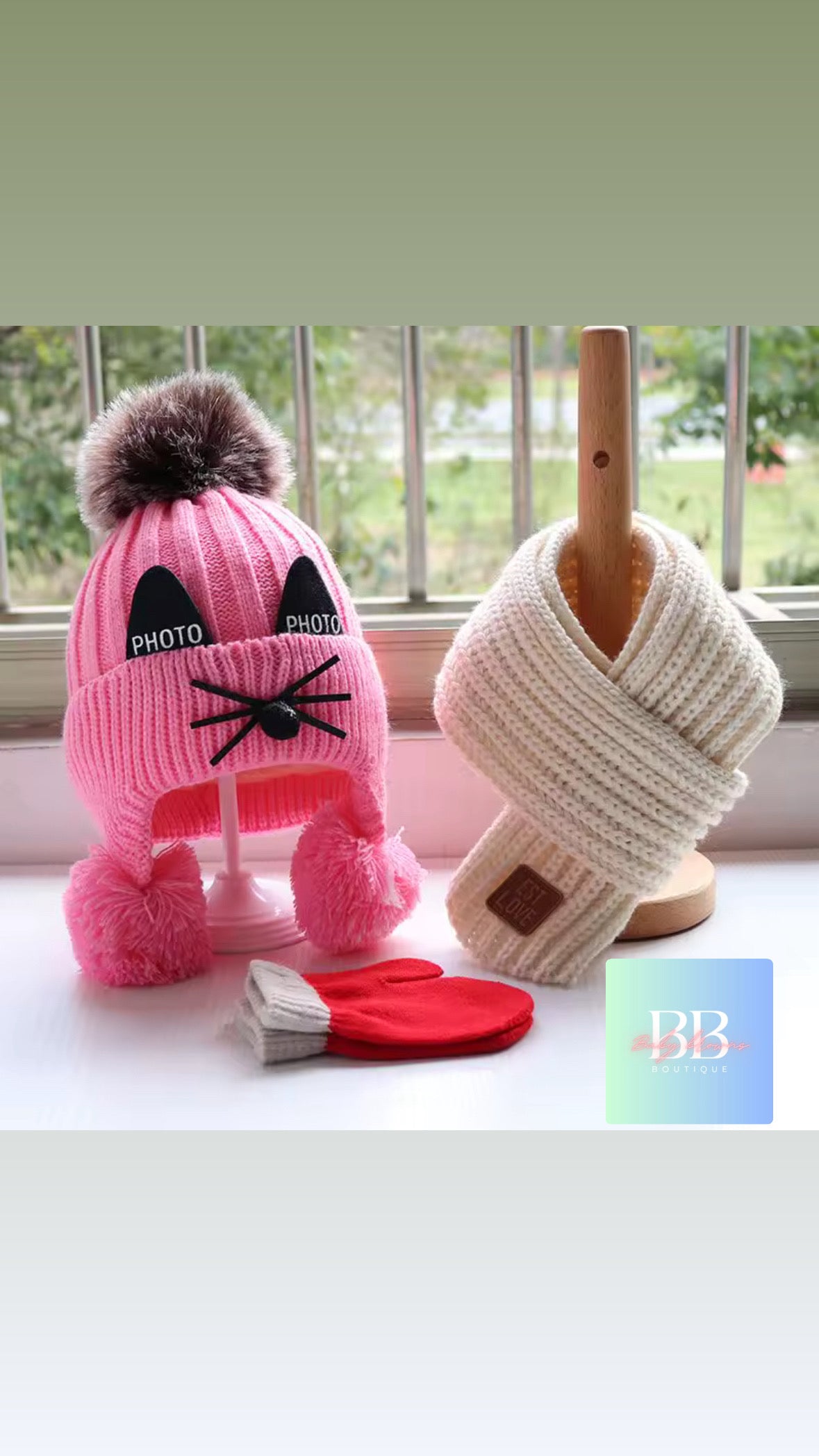 kids knitted Hat & Scarf Set with Cute Bobble & Cat Design. 2-12Y, 5 Colours.