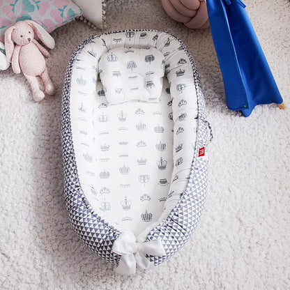 Baby Nest for Co Sleeping Newborn Baby Lounger Cotton Breathable Adjustable Baby Crib in Bed Portable