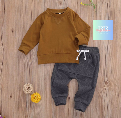 Baby/toddler sweatshirt & pants set. 2 variants, 6-24M