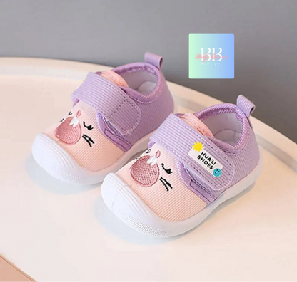 Baby/Toddler anti slip Soft Sole Shoes with Velcro Strap & Cute design. UK Infant size 4,6 & 7