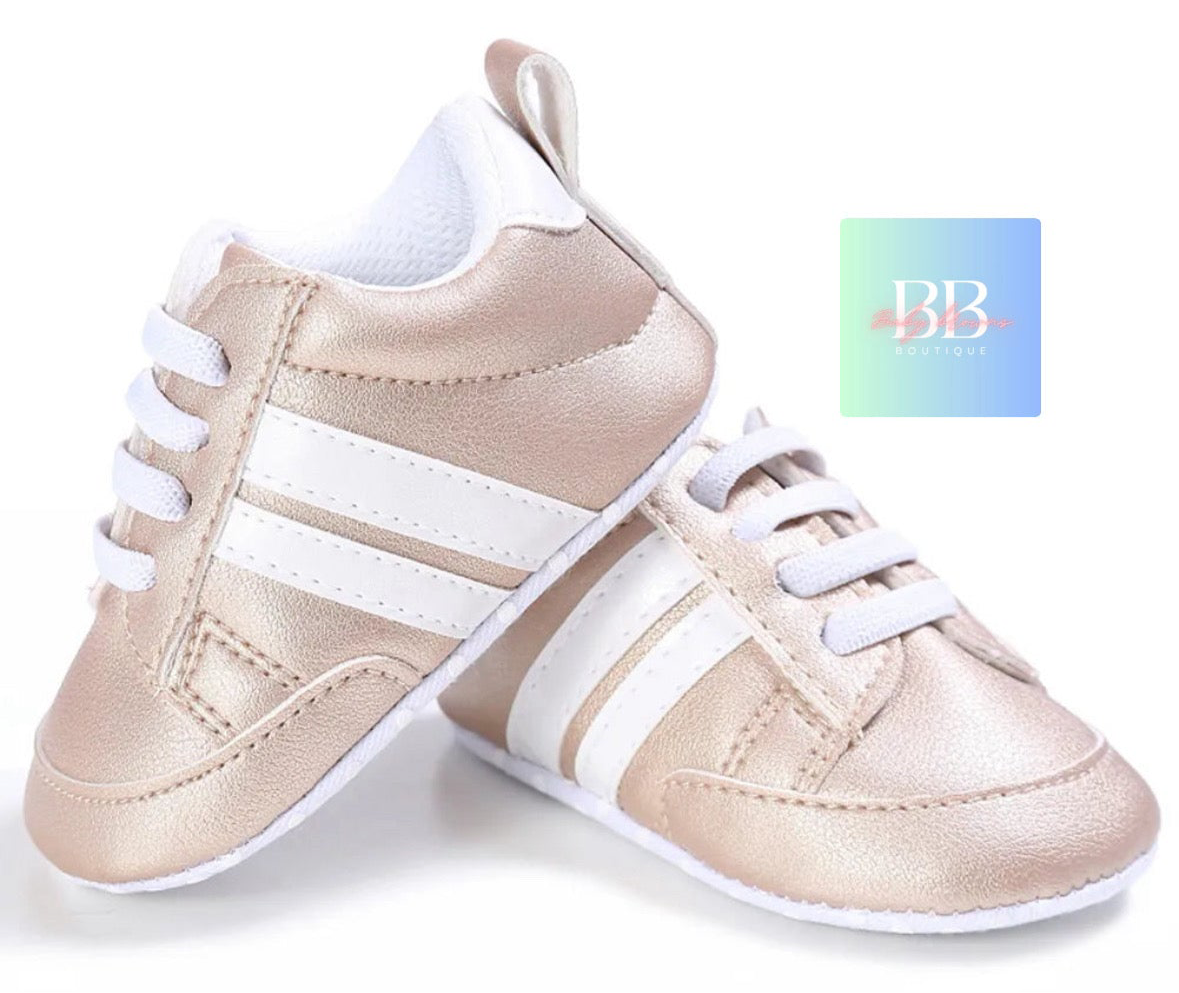 Baby/Toddler Leather Sport Sneakers with Laces. 7 colours, 0-18 months.