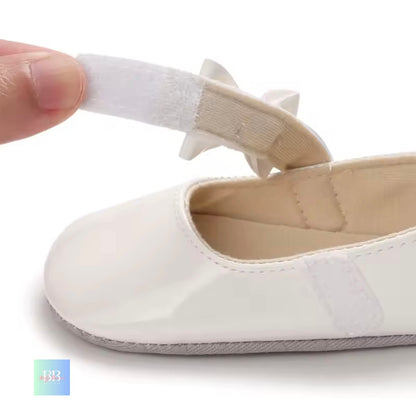 Patent Baby Shoes with Bowknot Velcro Strap. 6 Colours, 0-18M