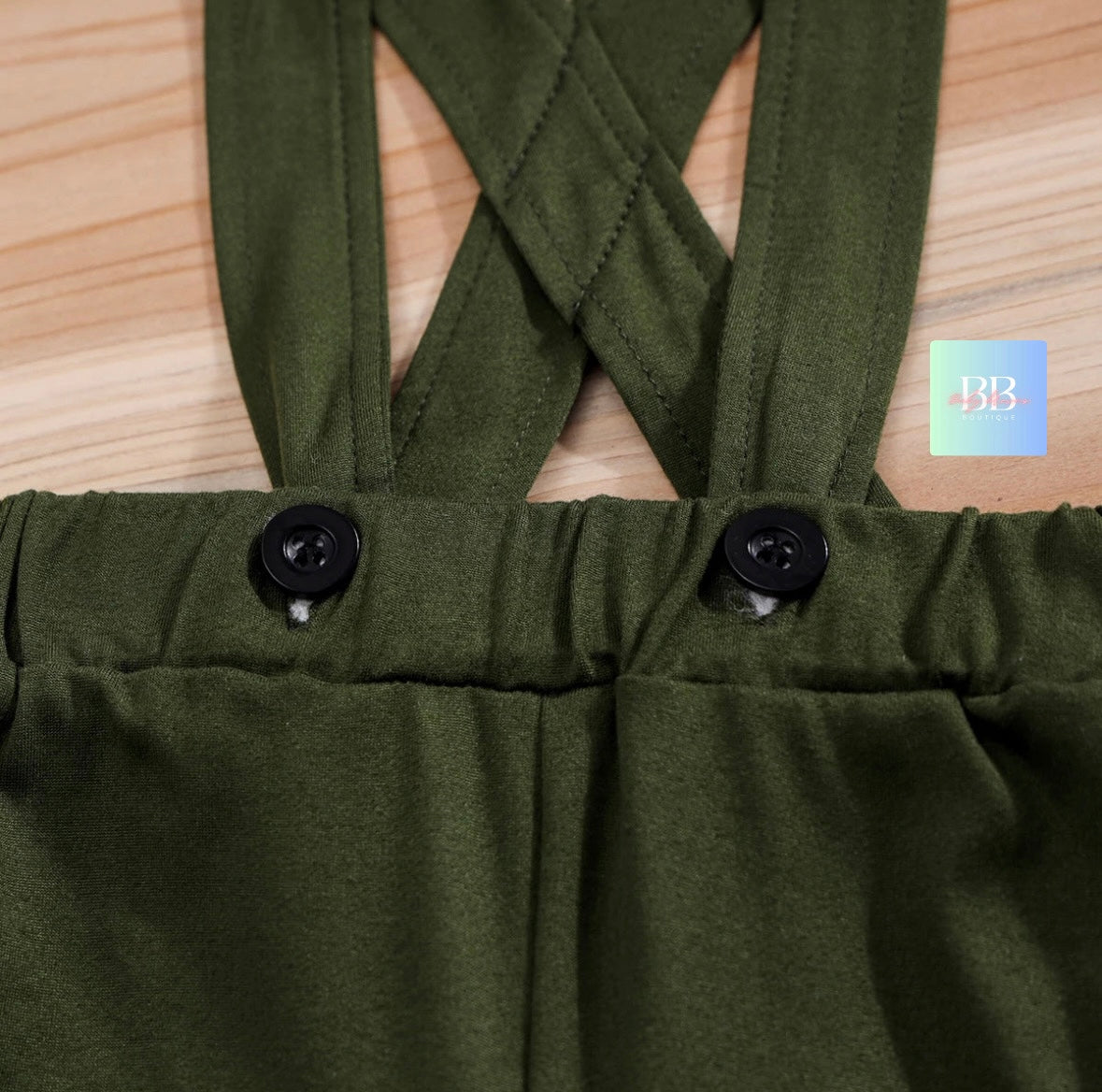 Baby/Toddler Dungaree Shorts & Romper Bodysuit with Bow Tie Boys Set. 0-18 Months