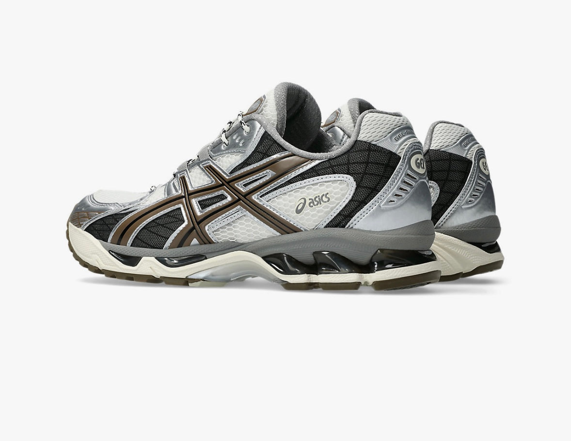 Kids Unisex Asics Nimbus 10.1 UK Infant Size 9-Junior Size 4