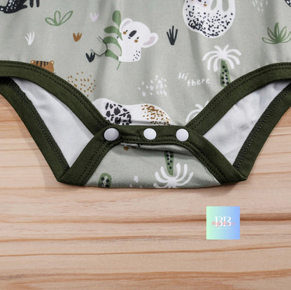 Baby/Toddler Dungaree Shorts & Romper Bodysuit with Bow Tie Boys Set. 0-18 Months