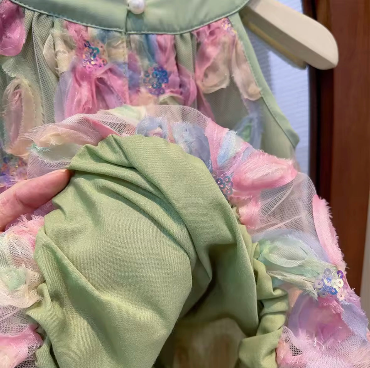 Kids Girls Sleeveless Bowknot Floral Mesh Dress. 2 Colours 3-7Y