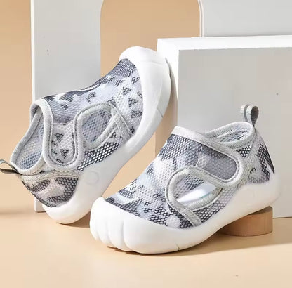 Kids Mesh Velcro Strap Anti-Slip Shoes. 4 Colours EU14-21