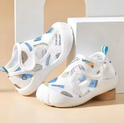 Kids Mesh Velcro Strap Anti-Slip Shoes. 4 Colours EU14-21