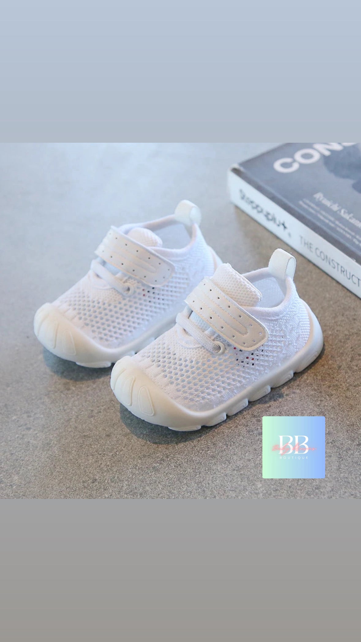 Baby/Toddler White Mesh Casual Shoes with velcro strap. 0-3Y
