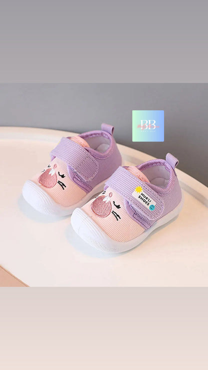 Baby/Toddler anti slip Soft Sole Shoes with Velcro Strap & Cute design. 3 colours