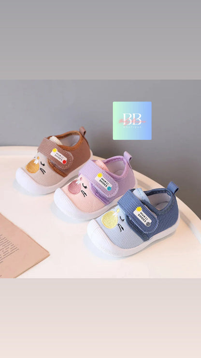 Baby/Toddler anti slip Soft Sole Shoes with Velcro Strap & Cute design. 3 colours