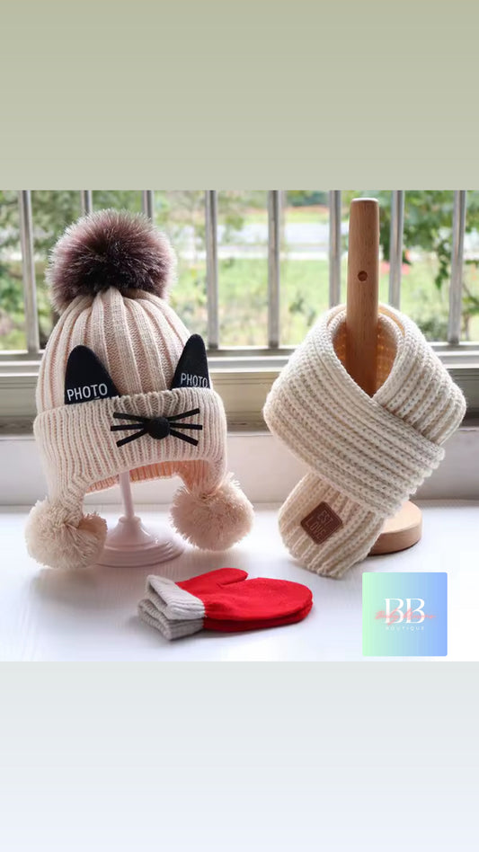 kids knitted Hat & Scarf Set with Cute Bobble & Cat Design. 2-12Y, 5 Colours.