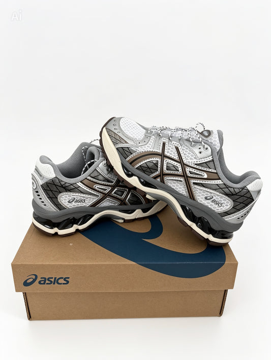 Kids Unisex ASICS Nimbus 10.1 Uk Size 13-4