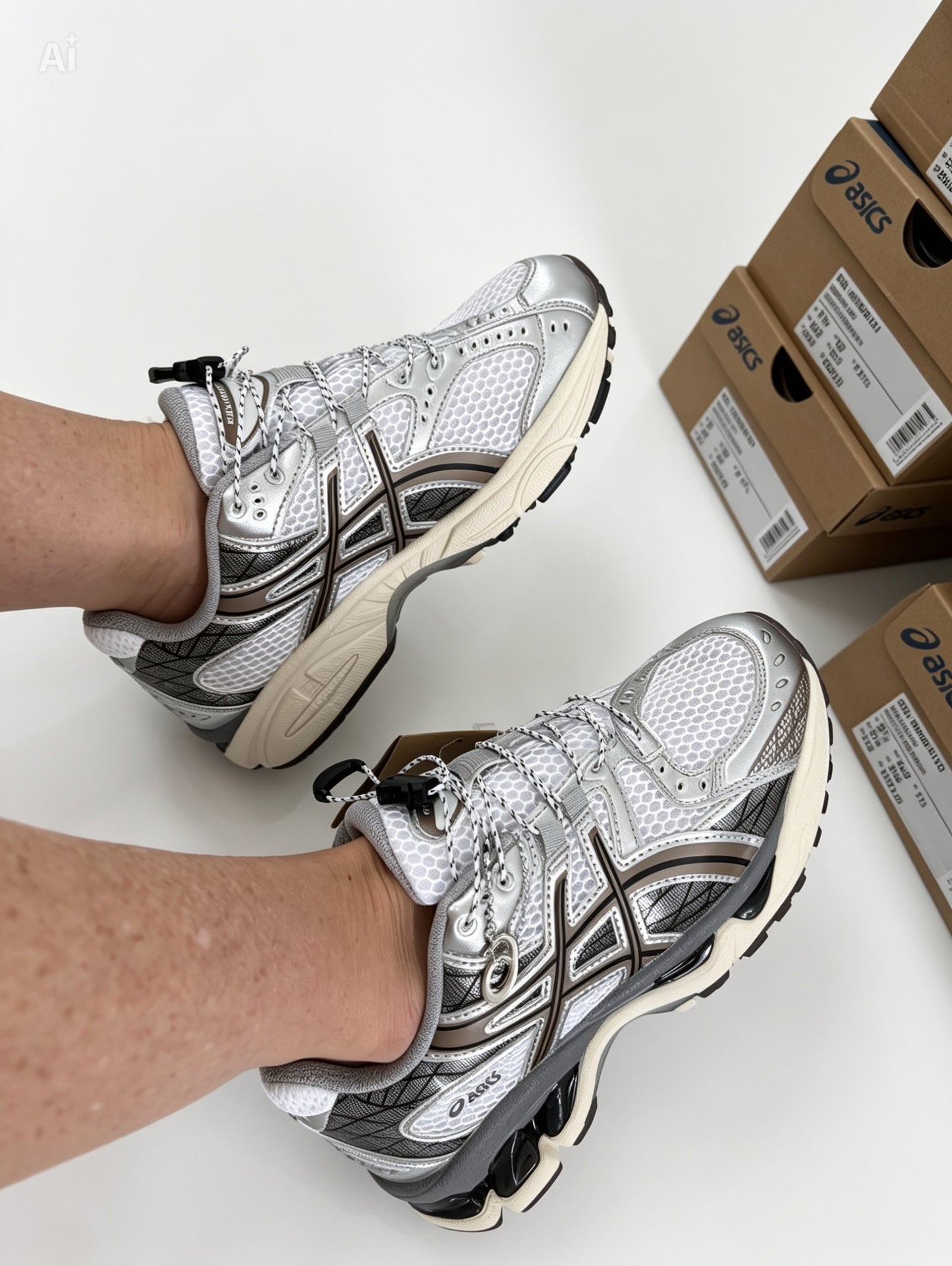 Kids Unisex ASICS Nimbus 10.1 Uk Size 13-4