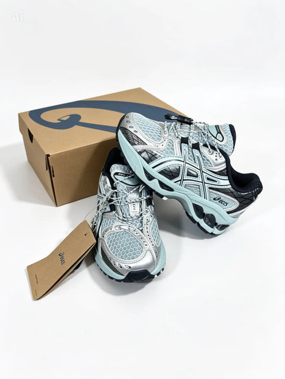 Kids ASICS Nimbus 10.1 Uk infant size 9-junior size 4