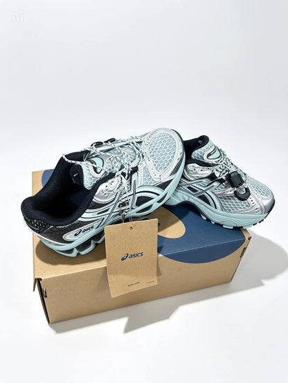 Kids ASICS Nimbus 10.1 Uk infant size 9-junior size 4