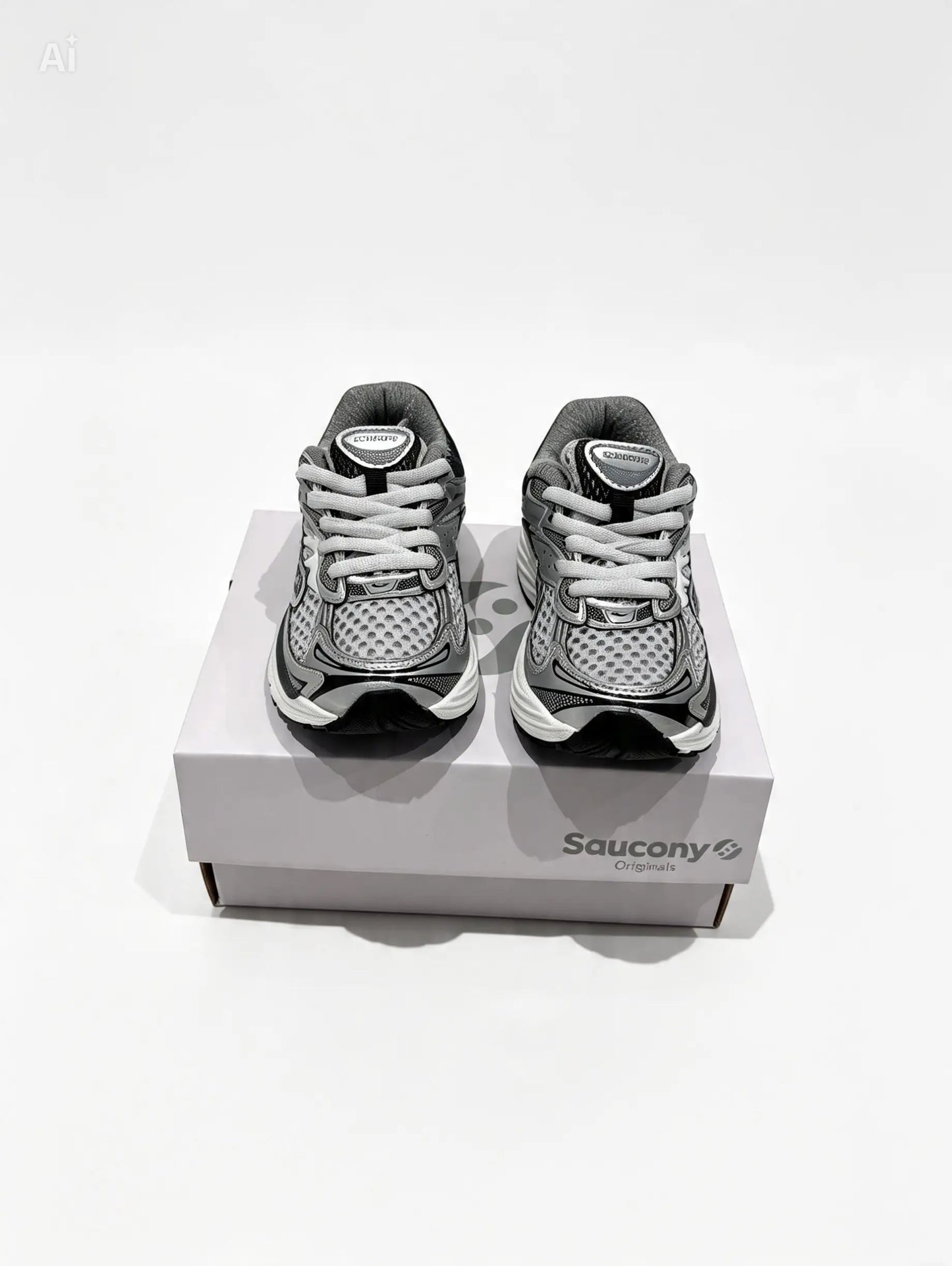 Kids Unisex Saucony Omni 9 Sneakers. UK size 9-2