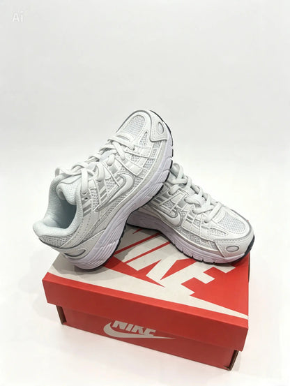 Kids Unisex Nike P-6000 Sneakers. UK size 8.5-1