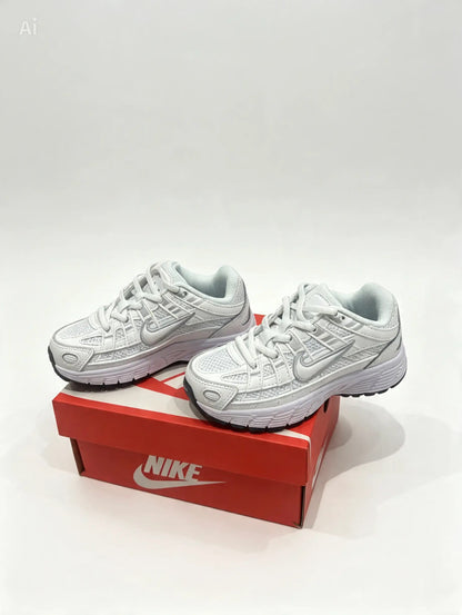 Kids Unisex Nike P-6000 Sneakers. UK size 8.5-1