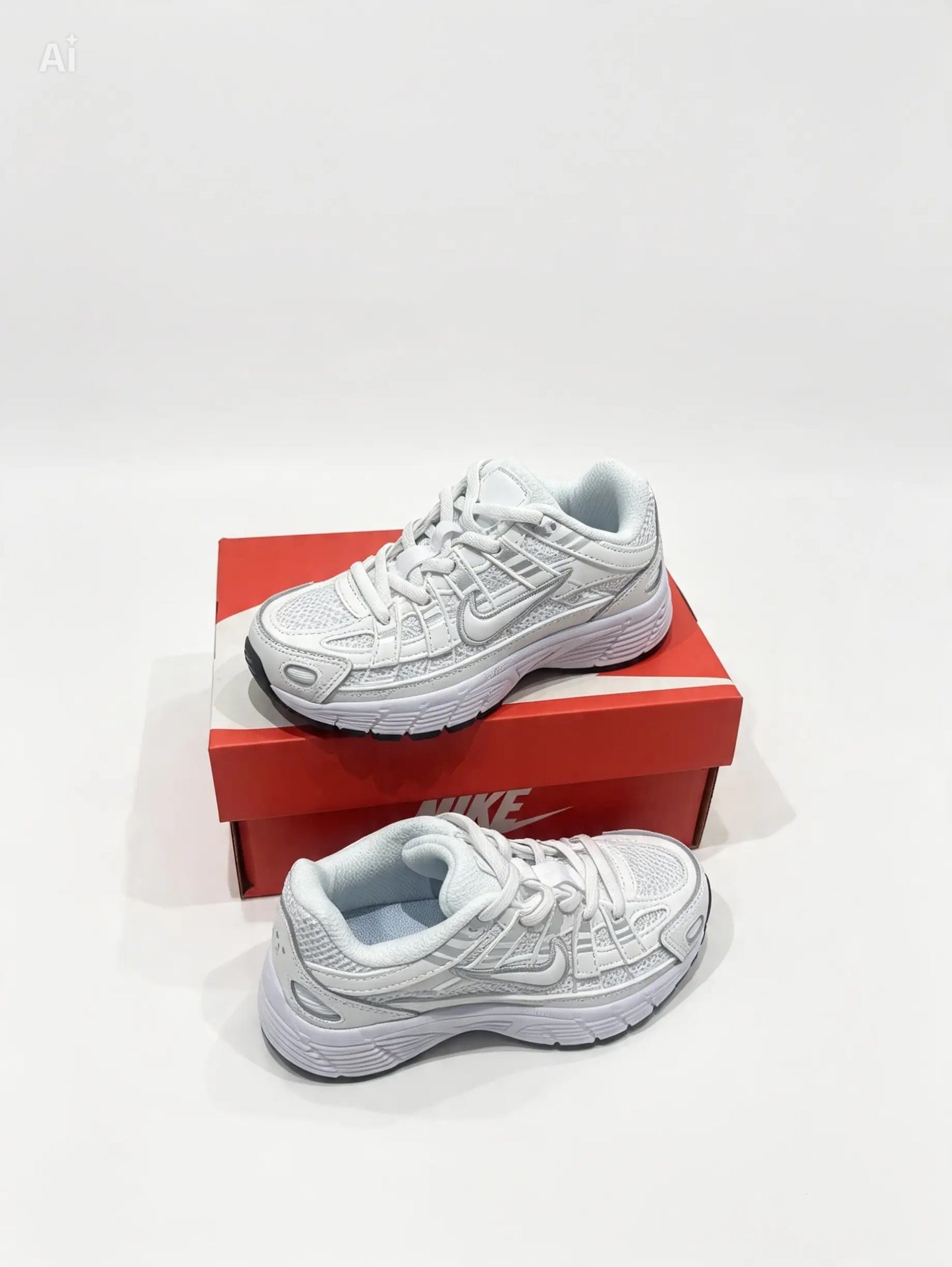 Kids Unisex Nike P-6000 Sneakers. UK size 8.5-1