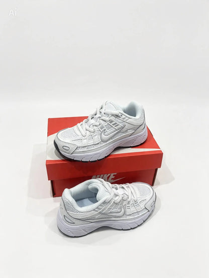 Kids Unisex Nike P-6000 Sneakers. UK size 8.5-1